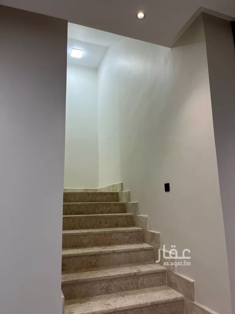 فيلا للبيع في شارع الحارث بن اوس الثقفي, حي الشراع, مدينة الخبر, المنطقة الشرقية 8