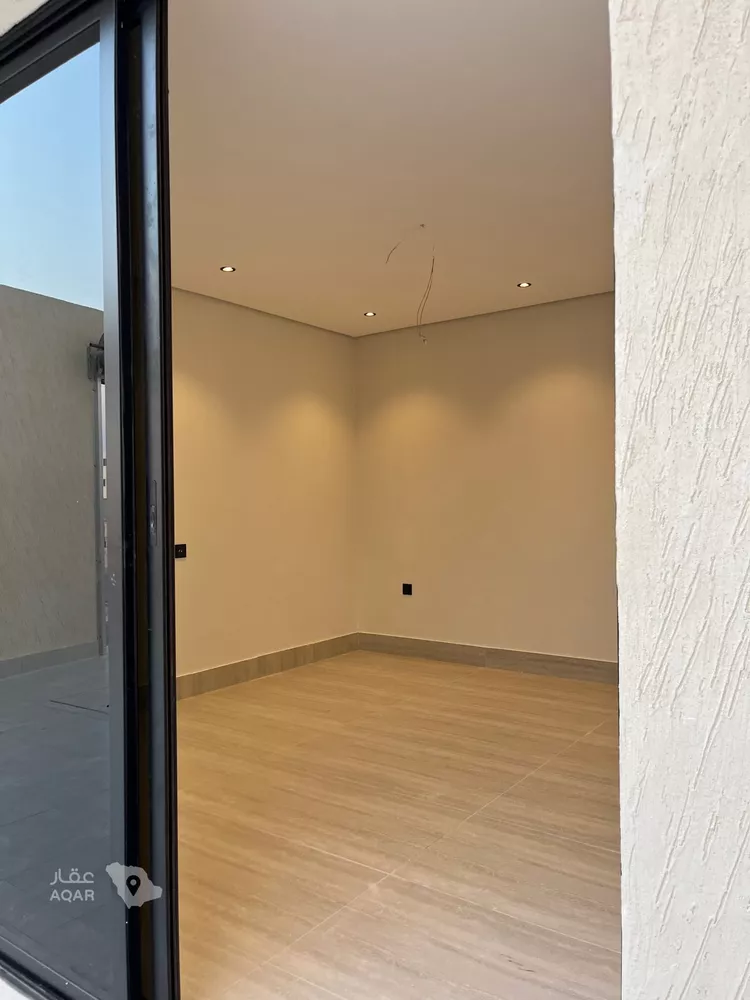 Villa for Sale in Al Khobar Al Amwaj 5