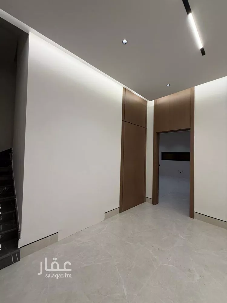 عمارة للبيع في شارع ثابت ابن الانصاري, حي التحلية, مدينة الخبر, المنطقة الشرقية 8
