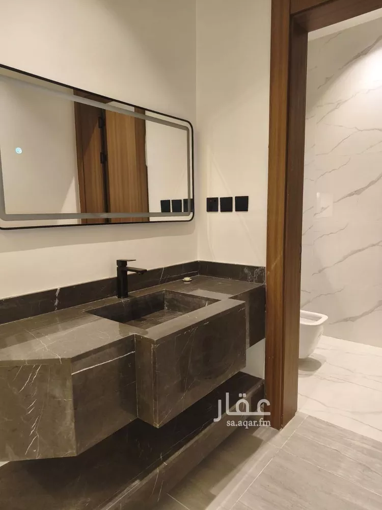 فيلا للبيع في شارع عبدالرحمن ابن كعب الانصاري, حي الأمواج, مدينة الخبر, المنطقة الشرقية صورة 3