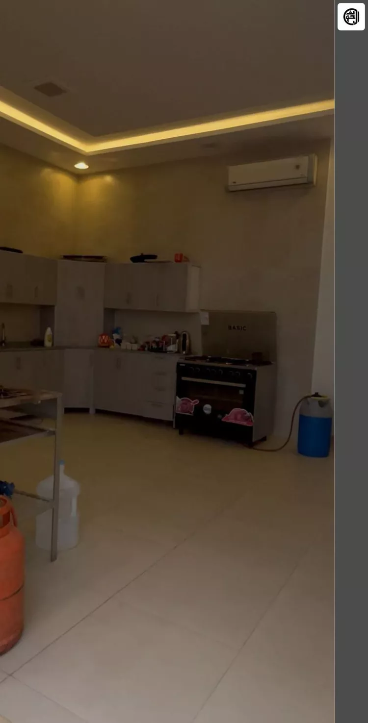 استراحة للبيع في شارع شمالي, حي الوادي, مدينة عنيزة, منطقة القصيم صورة 3