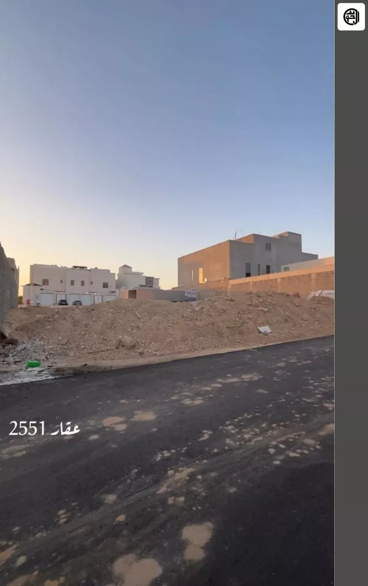 أرض للبيع في شارع جنوبي, حي النخيل, مدينة بريده, منطقة القصيم 1 صورة