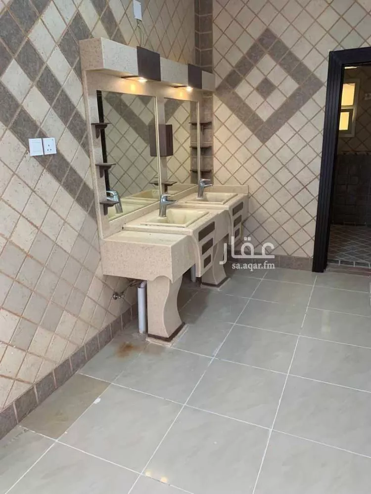 فيلا للبيع في شارع عبدالحميد بن عبدالله, حي المنار, مدينة الرياض, منطقة الرياض صورة 4