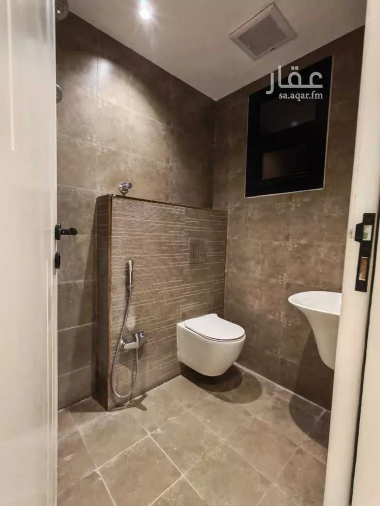 فيلا للإيجار في شارع حسن المدني, حي العارض, مدينة الرياض, منطقة الرياض 8
