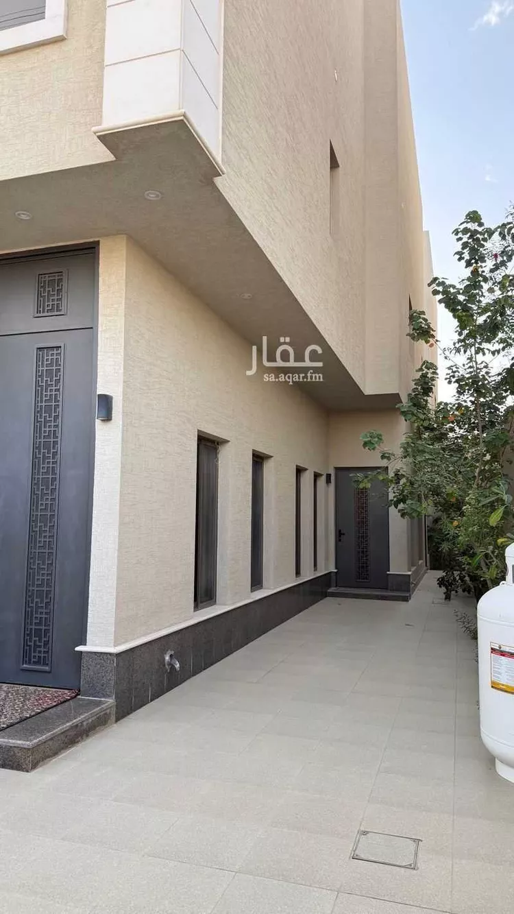 فيلا للبيع في شارع الإعتماد, حي الملقا, مدينة الرياض, منطقة الرياض صورة 2
