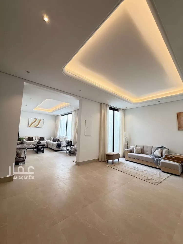 دور للبيع في شارع رقم 308, حي الملقا, مدينة الرياض, منطقة الرياض صورة 2