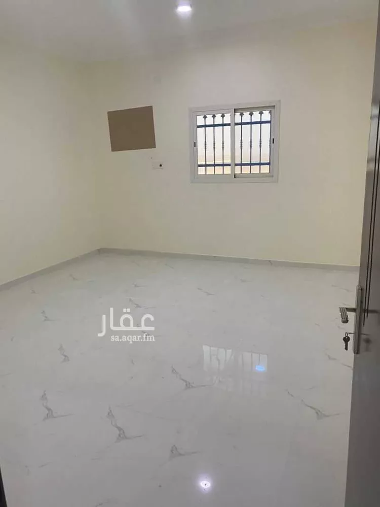 عمارة للبيع في شارع حبة ابن خالد الخزاعي, حي المدائن, مدينة حائل, منطقة حائل صورة 3