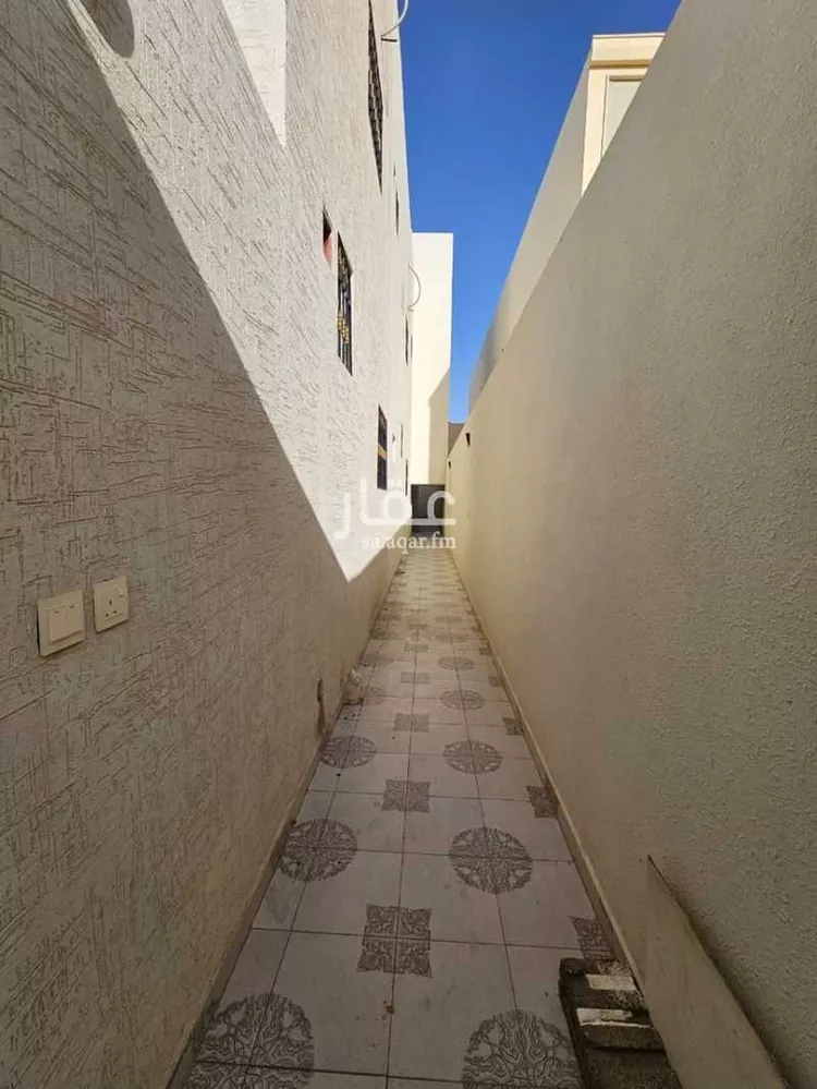 عمارة للبيع في شارع حبة ابن خالد الخزاعي, حي المدائن, مدينة حائل, منطقة حائل صورة 4