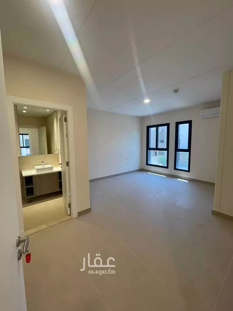 فيلا للإيجار في شارع رقم 2026, حي سدرة, مدينة الرياض, منطقة الرياض صورة 4