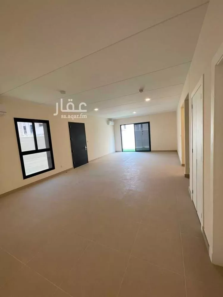 فيلا للإيجار في شارع رقم 2026, حي سدرة, مدينة الرياض, منطقة الرياض 8