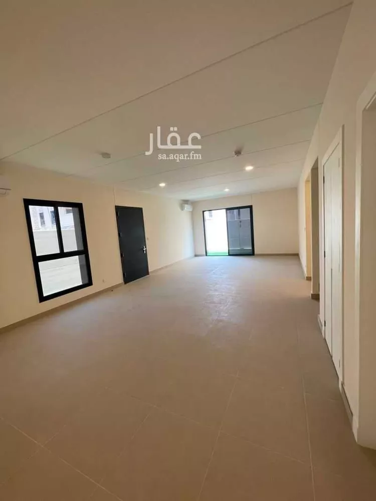 فيلا للإيجار في شارع رقم 2025, حي سدرة, مدينة الرياض, منطقة الرياض 16