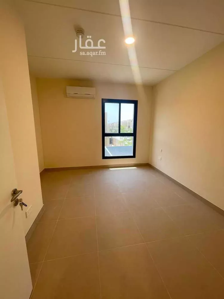 فيلا للإيجار في شارع رقم 2025, حي سدرة, مدينة الرياض, منطقة الرياض 13