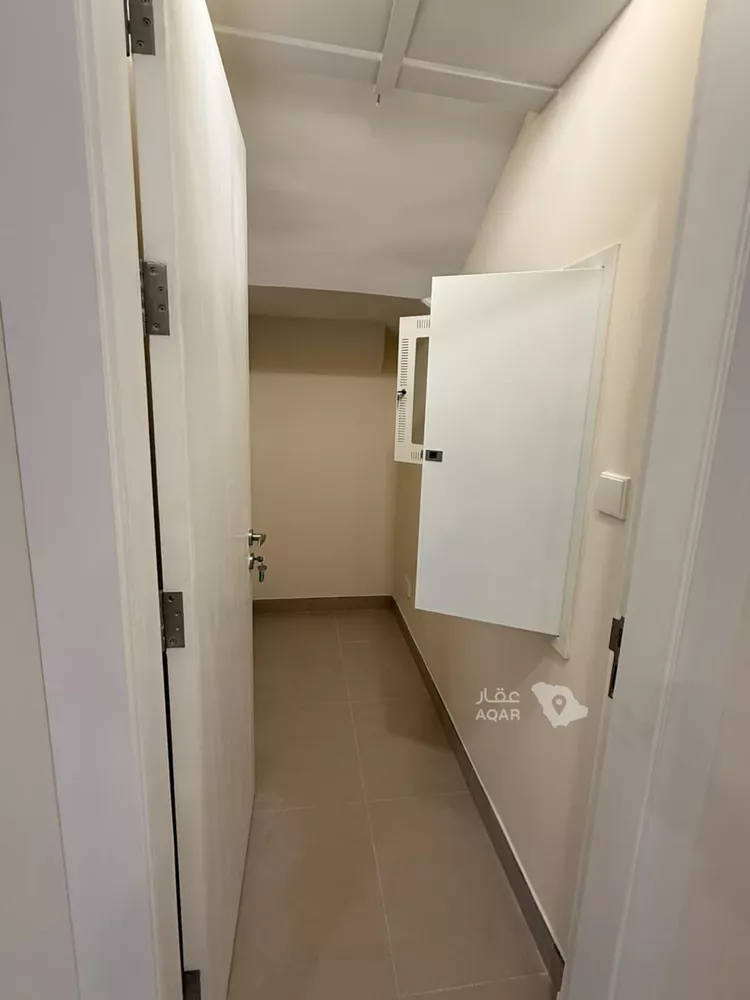 فيلا للإيجار في شارع رقم 2072, حي سدرة, مدينة الرياض, منطقة الرياض 16