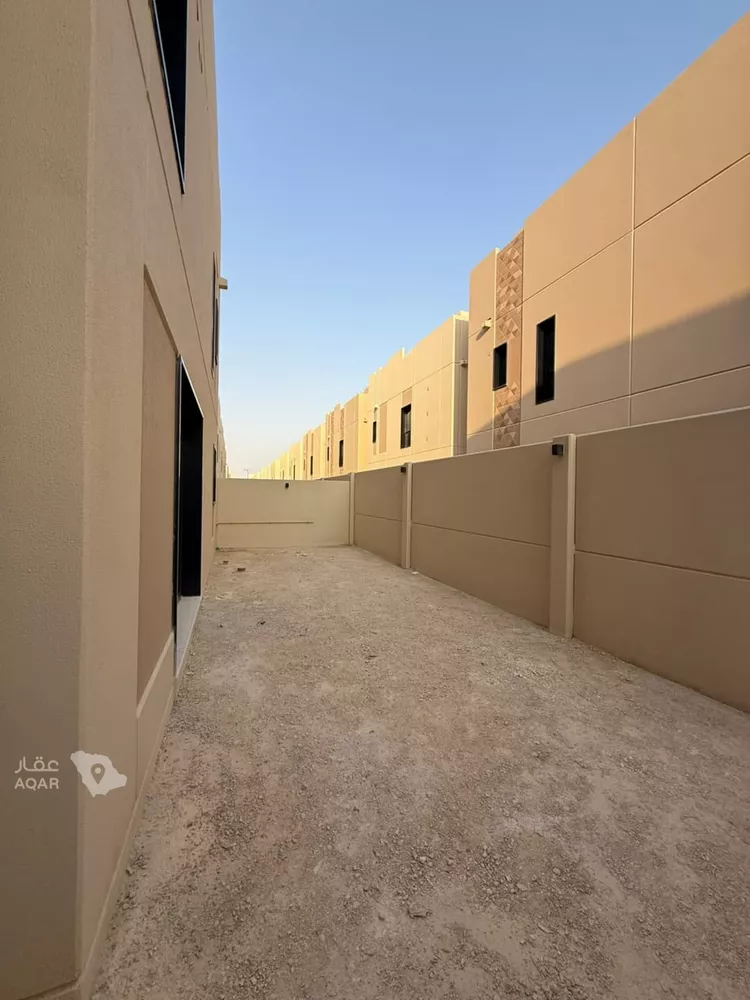 فيلا للإيجار في شارع رقم 2072, حي سدرة, مدينة الرياض, منطقة الرياض 7