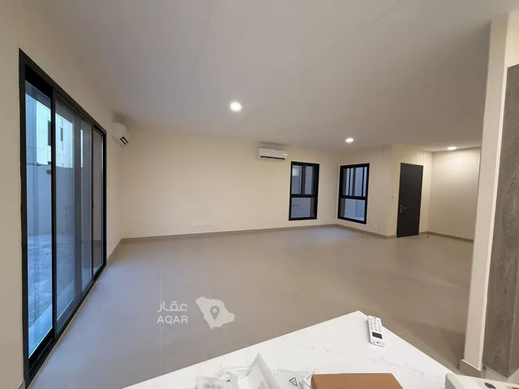 فيلا للإيجار في شارع رقم 2072, حي سدرة, مدينة الرياض, منطقة الرياض 10