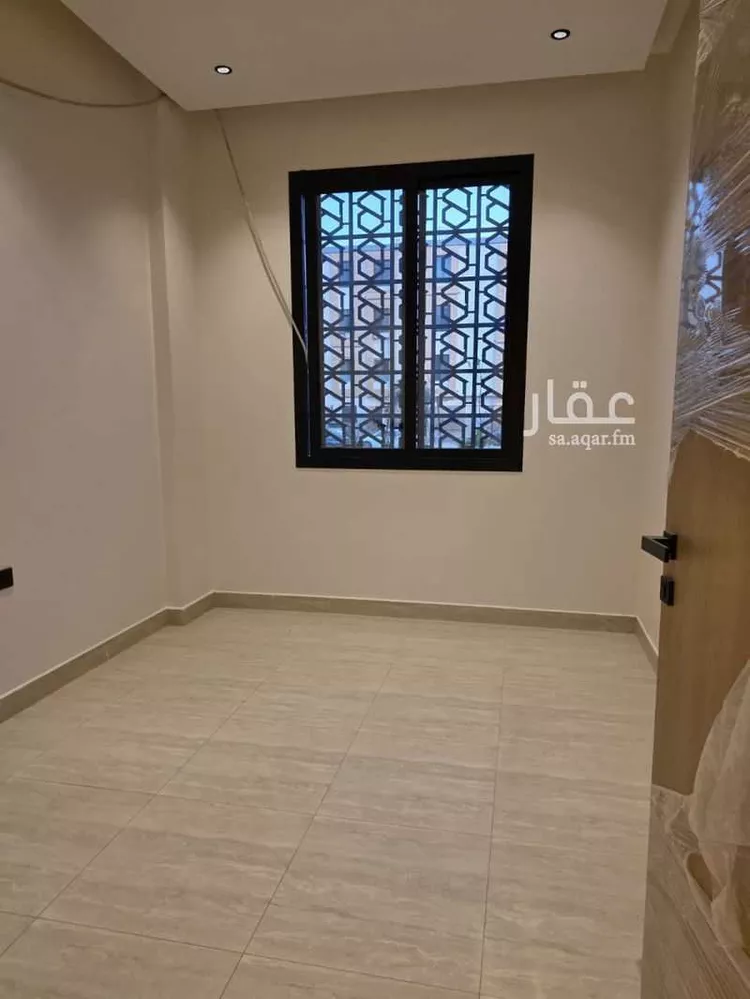 شقة للبيع في شارع عبدالله بن قيس, حي إشبيلية, مدينة الرياض, منطقة الرياض صورة 4