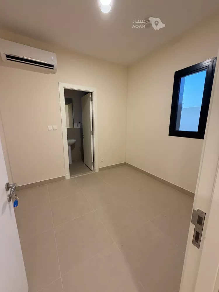 فيلا للإيجار في شارع رقم 2026, حي سدرة, مدينة الرياض, منطقة الرياض 22