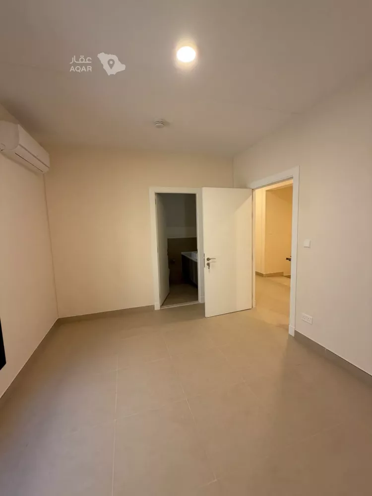 فيلا للإيجار في شارع رقم 2065, حي سدرة, مدينة الرياض, منطقة الرياض 22