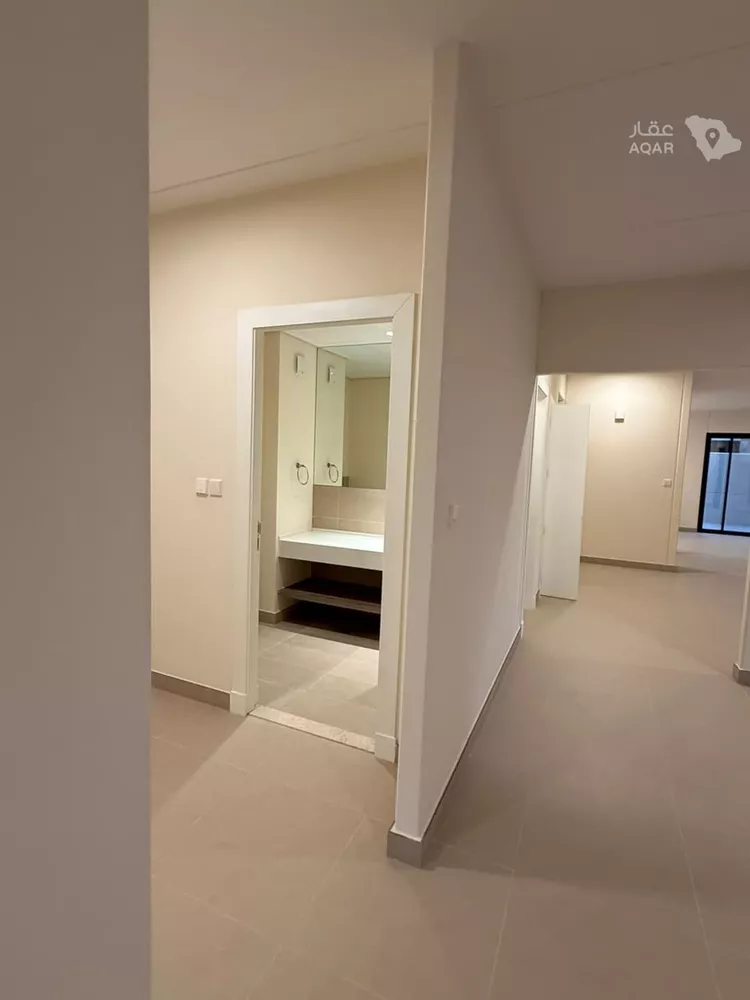 فيلا للإيجار في شارع رقم 2072, حي سدرة, مدينة الرياض, منطقة الرياض 14