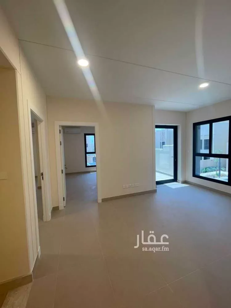 فيلا للإيجار في شارع رقم 2025, حي سدرة, مدينة الرياض, منطقة الرياض صورة 4