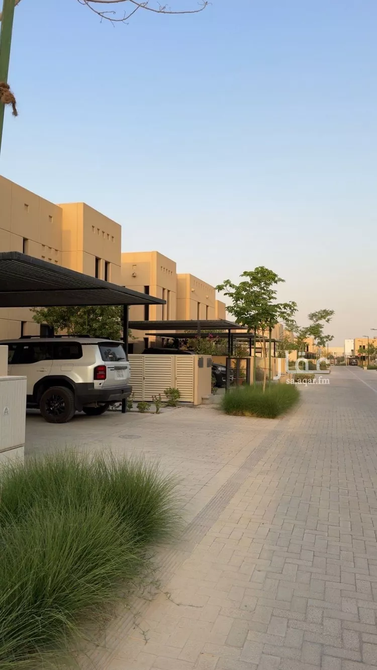فيلا للبيع في شارع رقم 1011, حي سدرة, مدينة الرياض, منطقة الرياض صورة 2