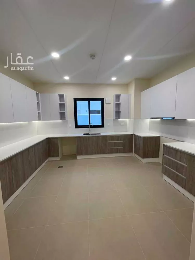 فيلا للإيجار في شارع رقم 2025, حي سدرة, مدينة الرياض, منطقة الرياض 21