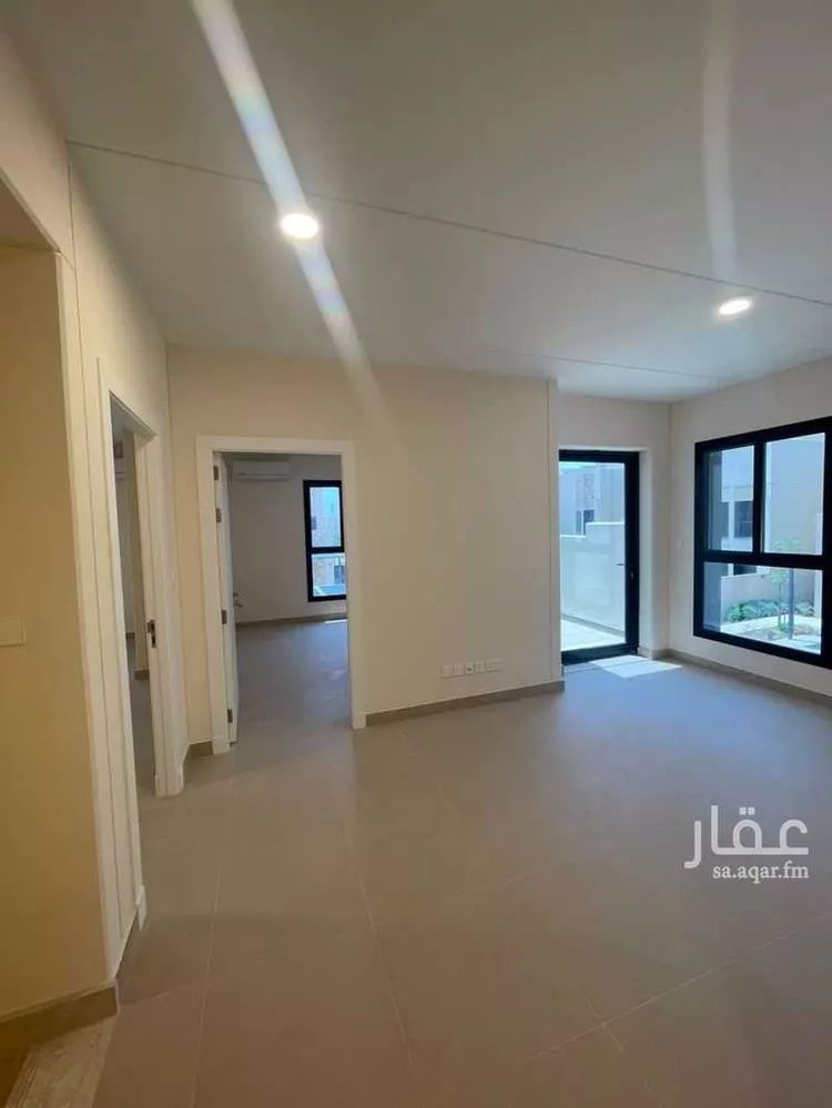 فيلا للإيجار في شارع رقم 2025, حي سدرة, مدينة الرياض, منطقة الرياض 11
