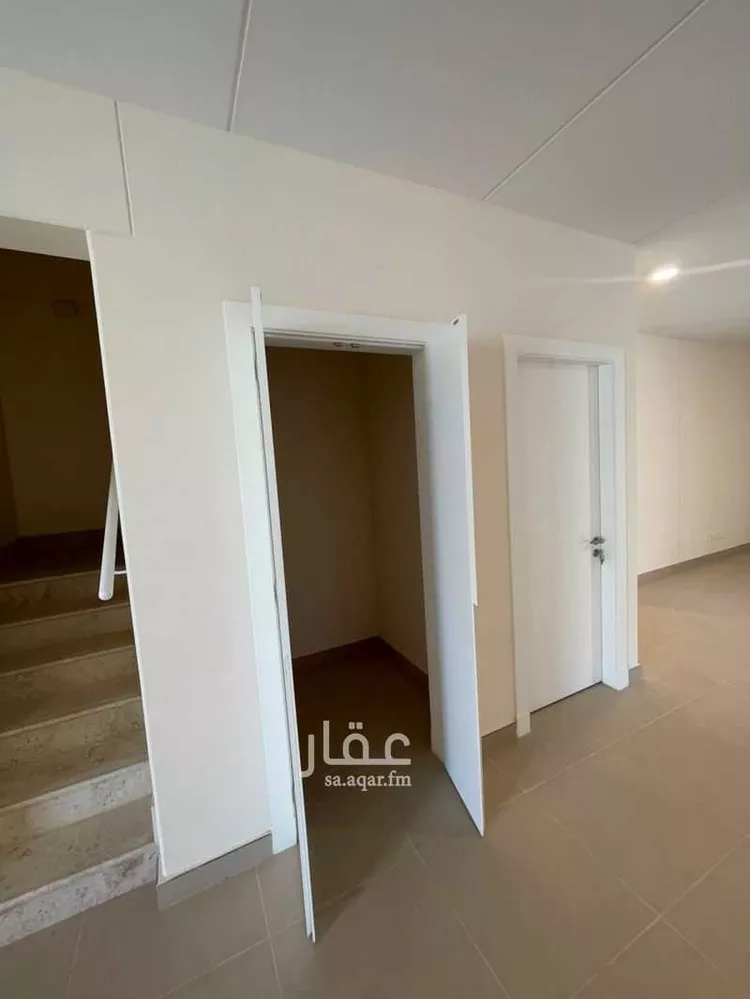 فيلا للإيجار في شارع رقم 2025, حي سدرة, مدينة الرياض, منطقة الرياض 20