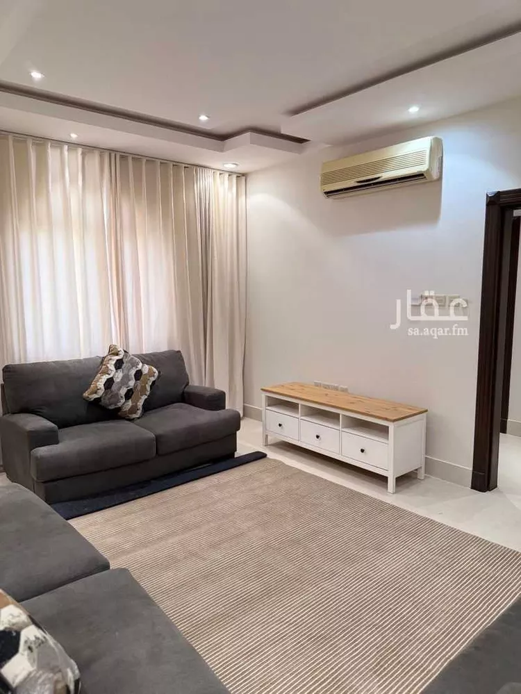 فيلا للإيجار في شارع يزيد بن مالك, حي النخيل, مدينة الرياض, منطقة الرياض صورة 2