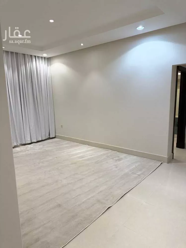 فيلا للإيجار في شارع يزيد بن مالك, حي النخيل, مدينة الرياض, منطقة الرياض صورة 5