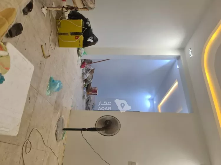 Floor for Sale in Abu `Arish Damd