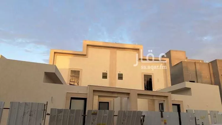 فيلا للبيع في شارع الحمر 177, حي الحمر الجنوبي, مدينة بريدة, منطقة القصيم صورة 2