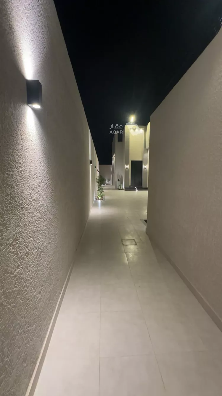 عمارة للبيع في شارع 27577111, حي النزهة, مدينة بيشة, منطقة عسير 3