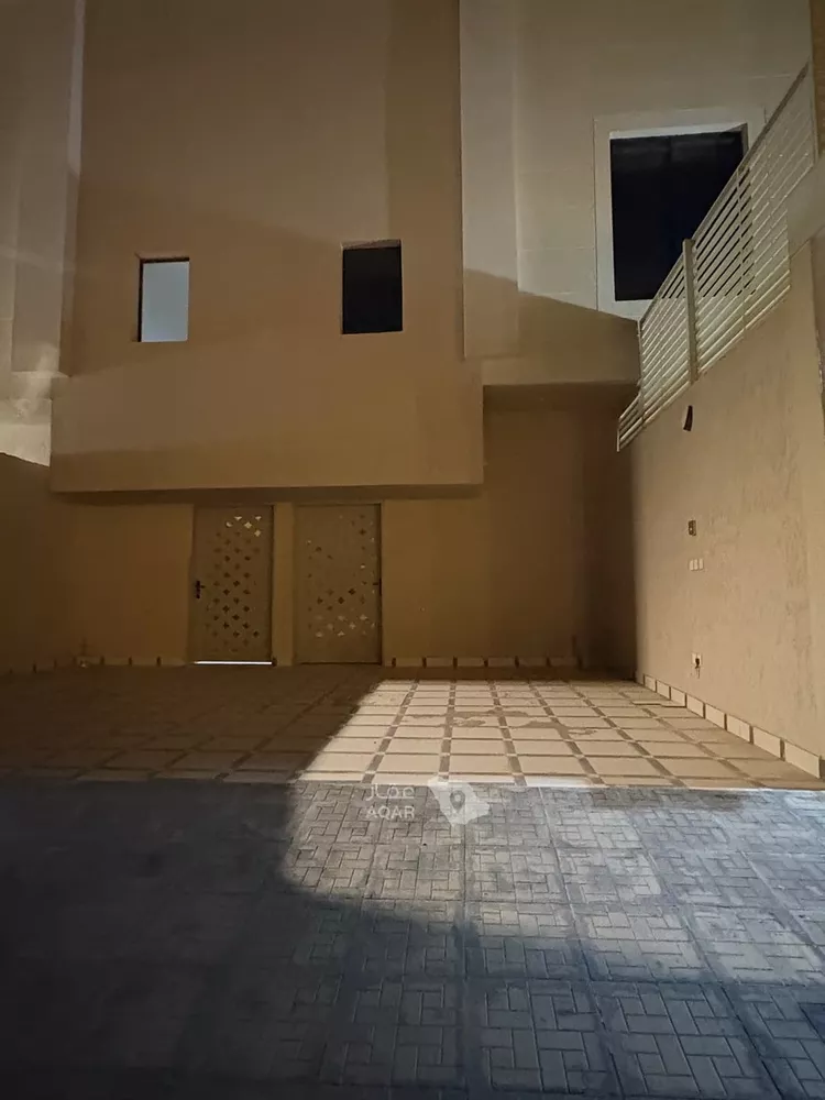 فيلا للإيجار في شارع بدون اسم, حي عكاظ, مدينة الرياض, منطقة الرياض