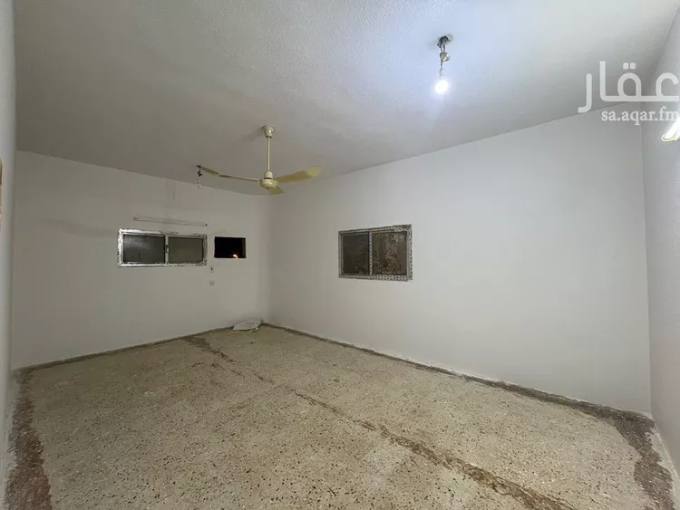شقة للإيجار في شارع أبي القاسم البلوي, حي العزيزية, مدينة الرياض, منطقة الرياض صورة 3