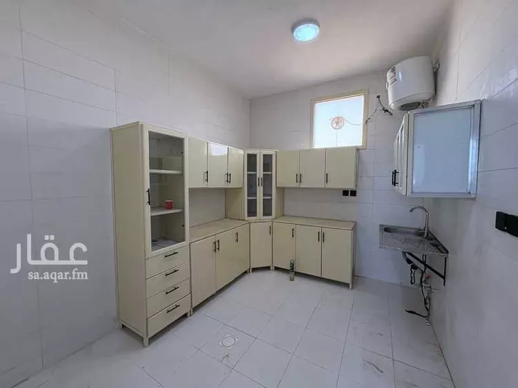 شقة للإيجار في شارع ابن الناظر, حي العزيزية, مدينة الرياض, منطقة الرياض صورة 3