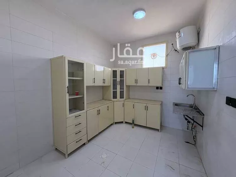 شقة للإيجار في شارع ابن الناظر, حي العزيزية, مدينة الرياض, منطقة الرياض صورة 5