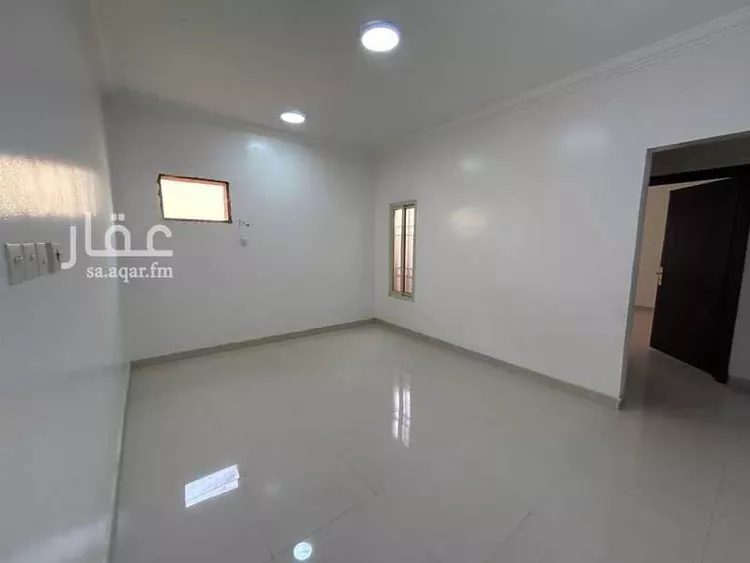 شقة للإيجار في شارع ماجد بن مرعيد, حي العزيزية, مدينة الرياض, منطقة الرياض صورة 2