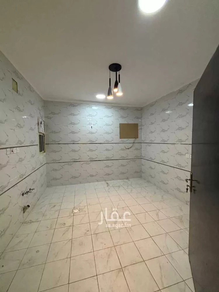 شقة للبيع في شارع رقم 68, حي العزيزية, مدينة الرياض, منطقة الرياض صورة 5