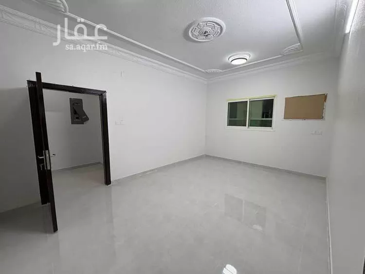 دور للإيجار في شارع الضاحية, حي العزيزية, مدينة الرياض, منطقة الرياض صورة 2