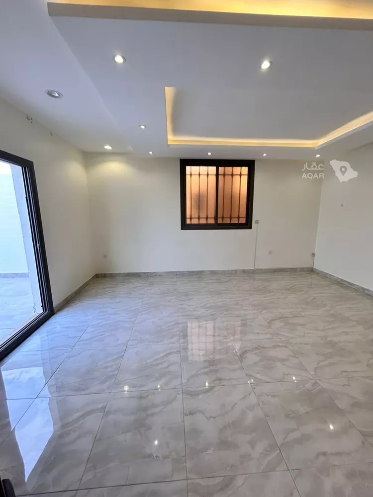 Floor for Sale in Riyadh Al Arid 6