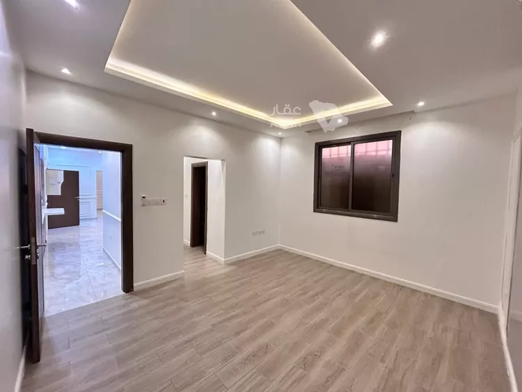 Floor for Sale in Riyadh Al Arid 13