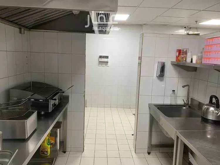 محل للإيجار في شارع الامير محمد ابن سعد ابن عبدالعزيز, حي العقيق, مدينة الرياض, منطقة الرياض صورة 4