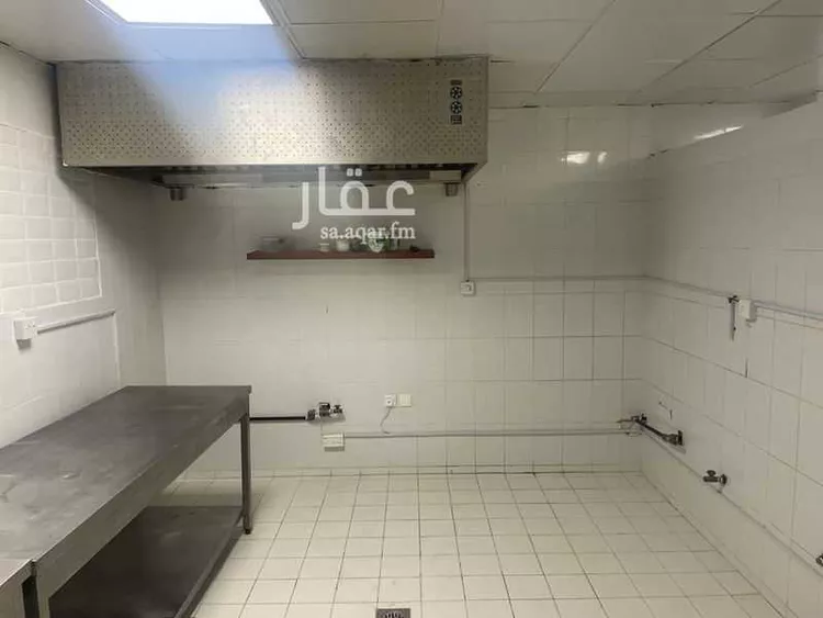 محل للإيجار في شارع الامير محمد ابن سعد ابن عبدالعزيز, حي العقيق, مدينة الرياض, منطقة الرياض صورة 3