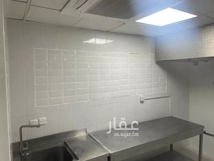 محل للإيجار في شارع الامير محمد ابن سعد ابن عبدالعزيز, حي العقيق, مدينة الرياض, منطقة الرياض صورة 2