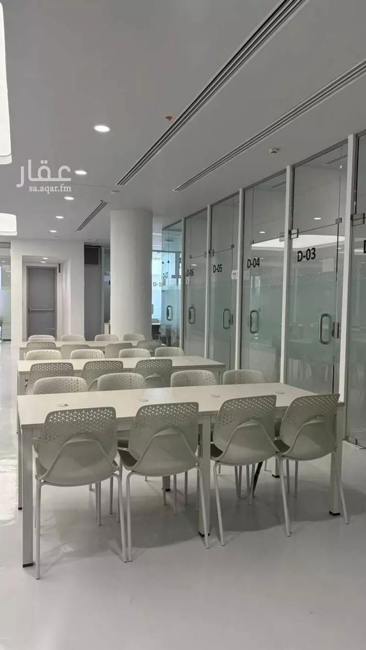 مكتب تجاري للإيجار في شارع الملك عبدالعزيز ابن عبدالرحمن سعود الفرعي, حي العارض, مدينة الرياض, منطقة الرياض صورة 3