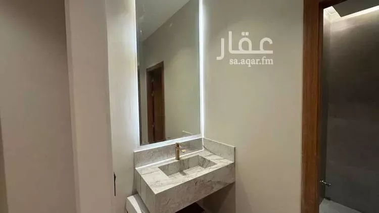 فيلا للبيع في شارع عبدالكريم بن الهيثم, حي مطار الملك خالد الدولي, مدينة الرياض, منطقة الرياض 11