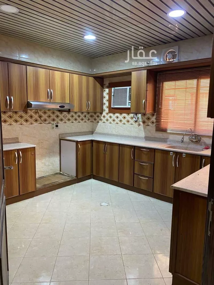 شقة للبيع في شارع اسعد بن سهل, حي المزروعية, مدينة الدمام, المنطقة الشرقية صورة 3