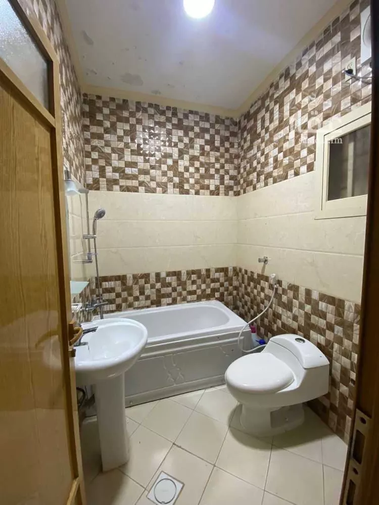 شقة للبيع في شارع اسعد بن سهل, حي المزروعية, مدينة الدمام, المنطقة الشرقية صورة 2