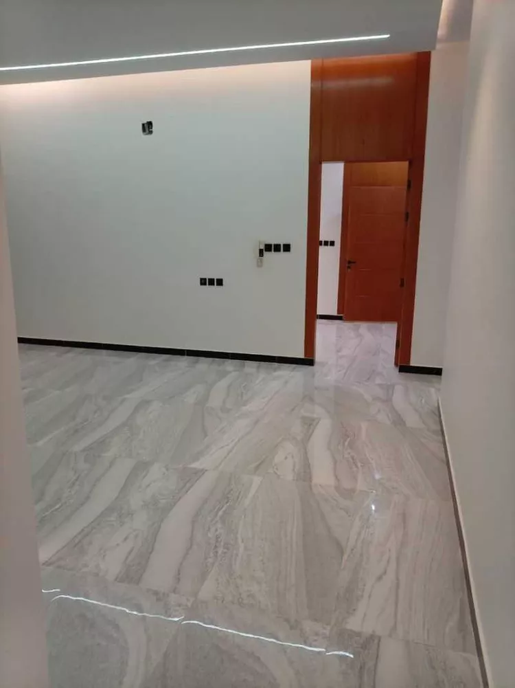Floor for Rent in Riyadh Al Janadriyah صورة 3